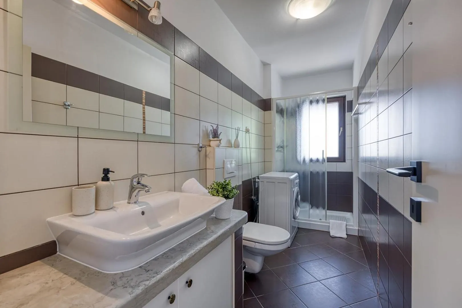 Villa Ladonja With Private Pool And Sauna Marasi