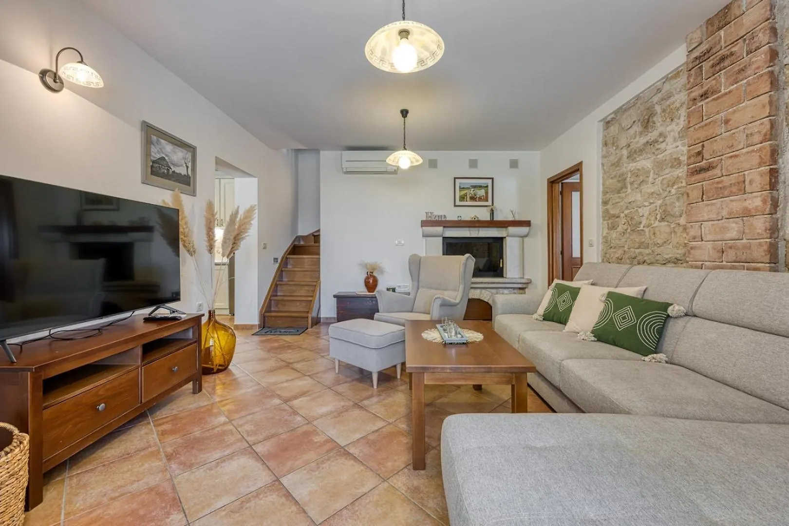 Villa Ladonja With Private Pool And Sauna Marasi