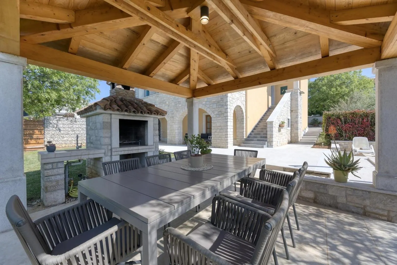 Villa Ladonja With Private Pool And Sauna Marasi 0*,  Croatie
